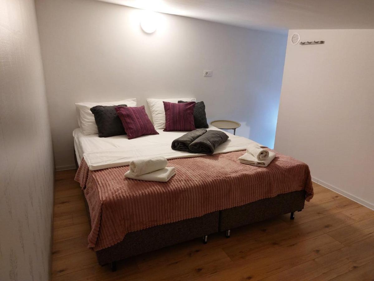 Apartmani Roza PUY 외부 사진