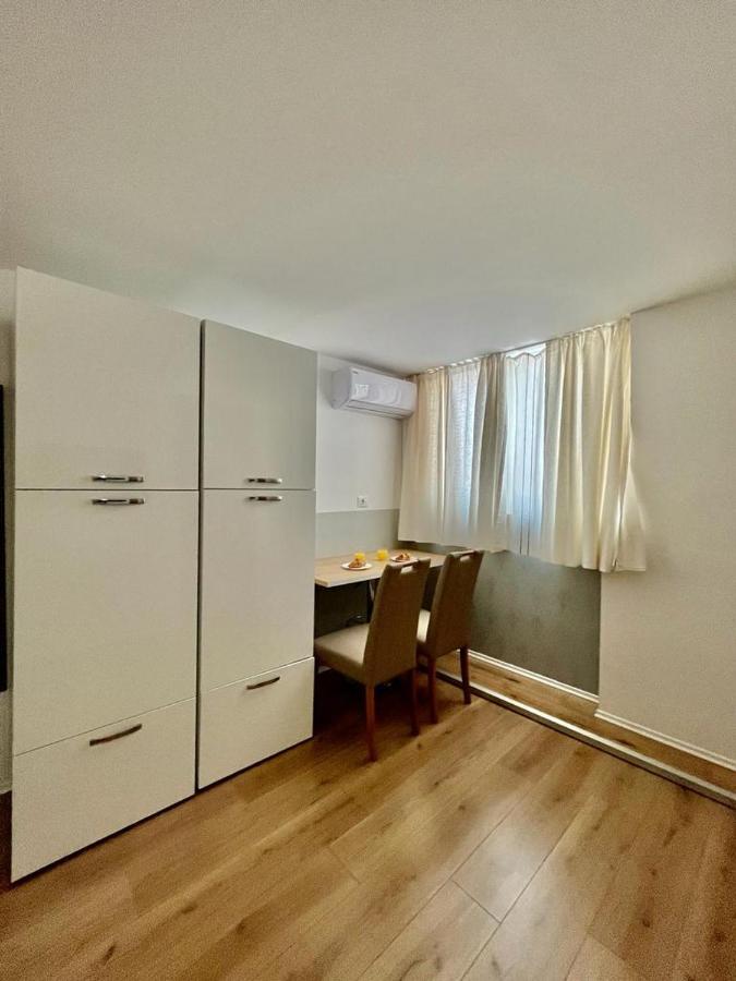 Apartmani Roza PUY 외부 사진